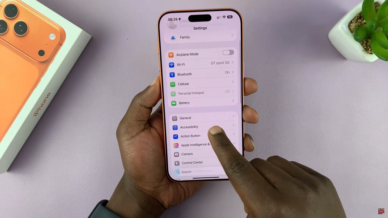 How To Manually Set Date & Time On iPhone 17