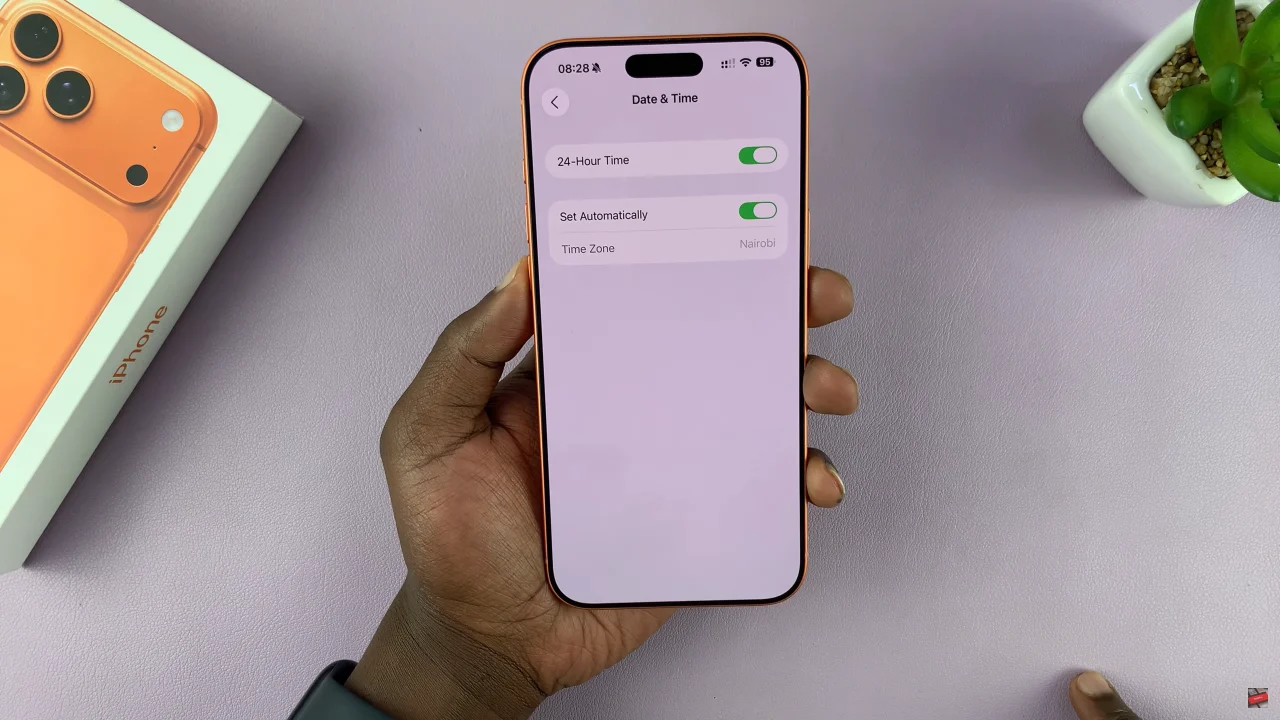 How To Manually Set Date & Time On iPhone 17