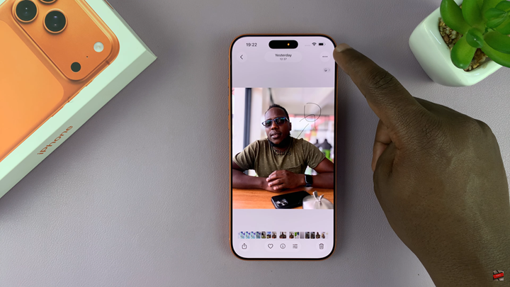 How To Remove Edits From a Photo On iPhone 17 Pro