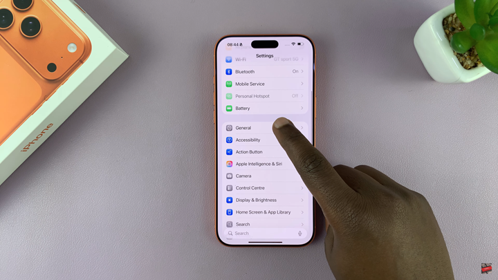 How To Reset Home Screen Layout On iPhone 17 & 17 Pro