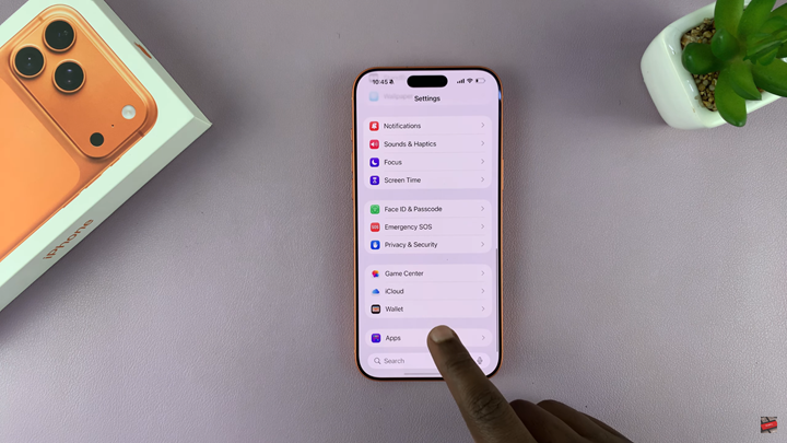 How To Turn Off FaceTime On iPhone 17 / 17 Pro