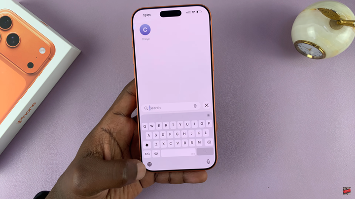 How To Use One Handed Keyboard On iPhone 17 or 17 pro