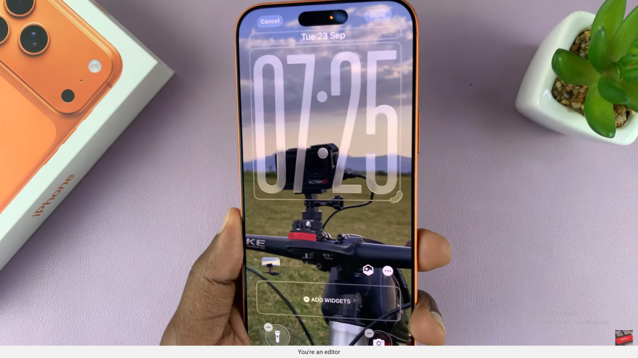 Enable 3D Lock Screen Wallpaper On iPhone 17 / 17 Pro