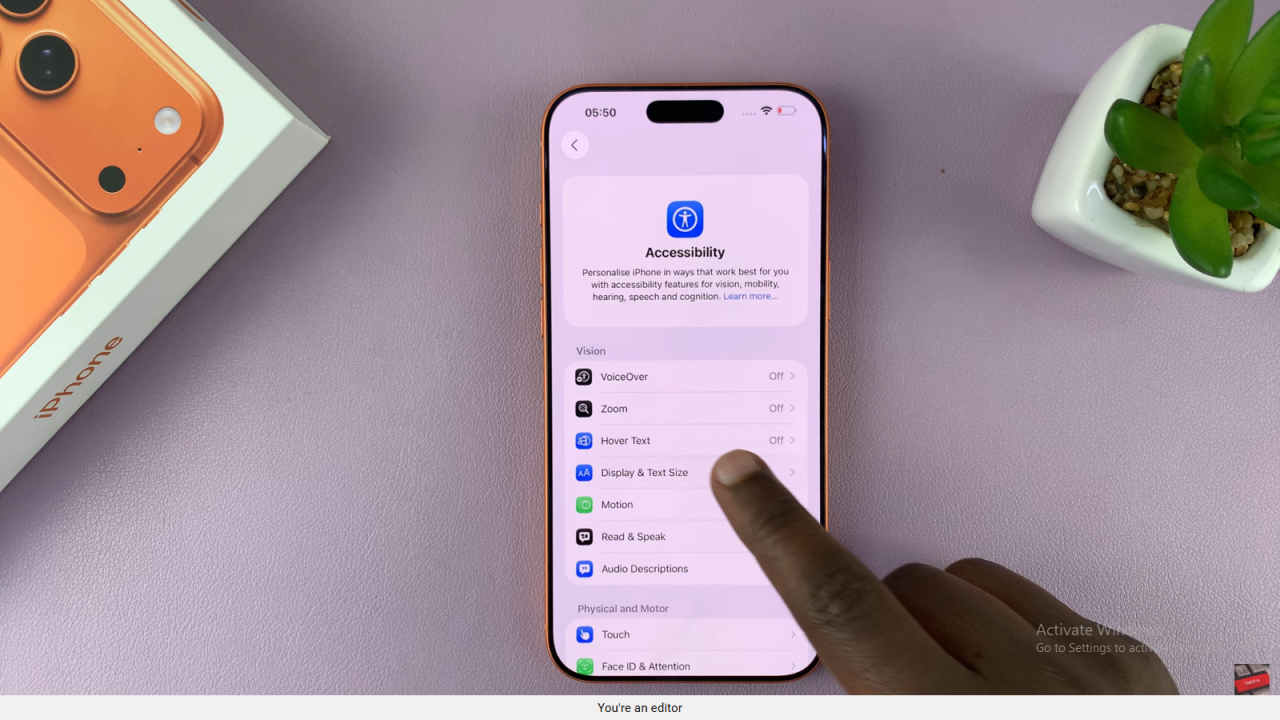 Reduce Transparency On iPhone 17 / 17 Pro