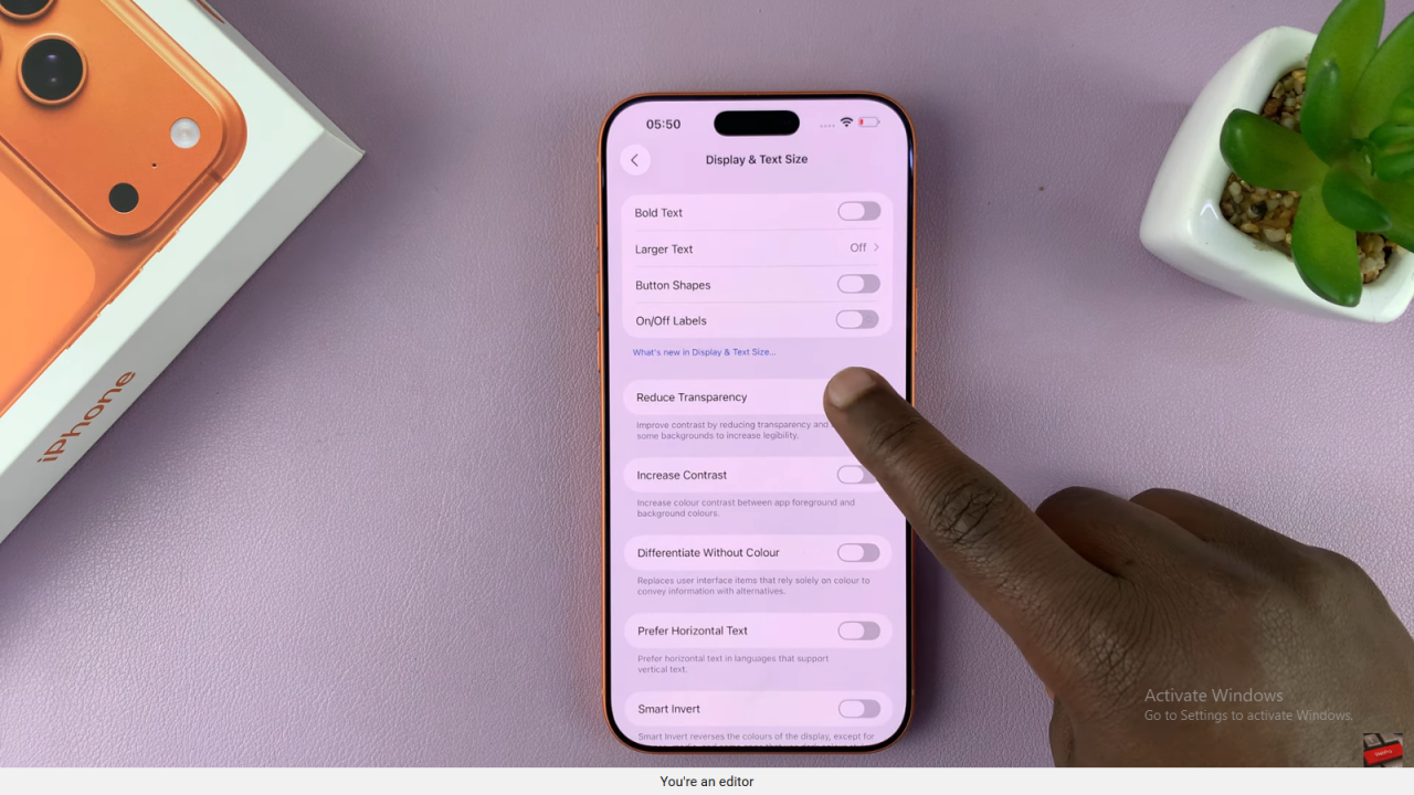 Reduce Transparency On iPhone 17 / 17 Pro