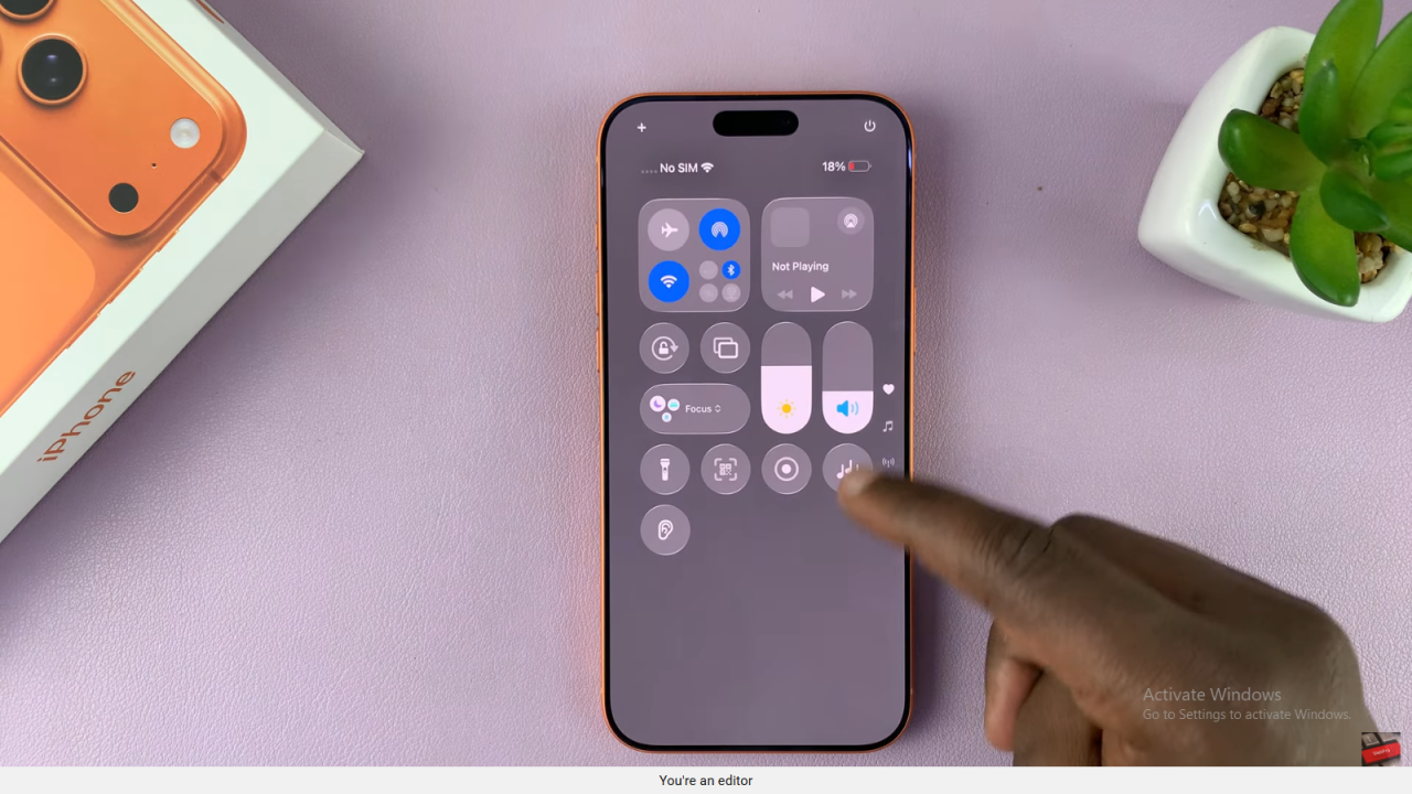 Reduce Transparency On iPhone 17 / 17 Pro