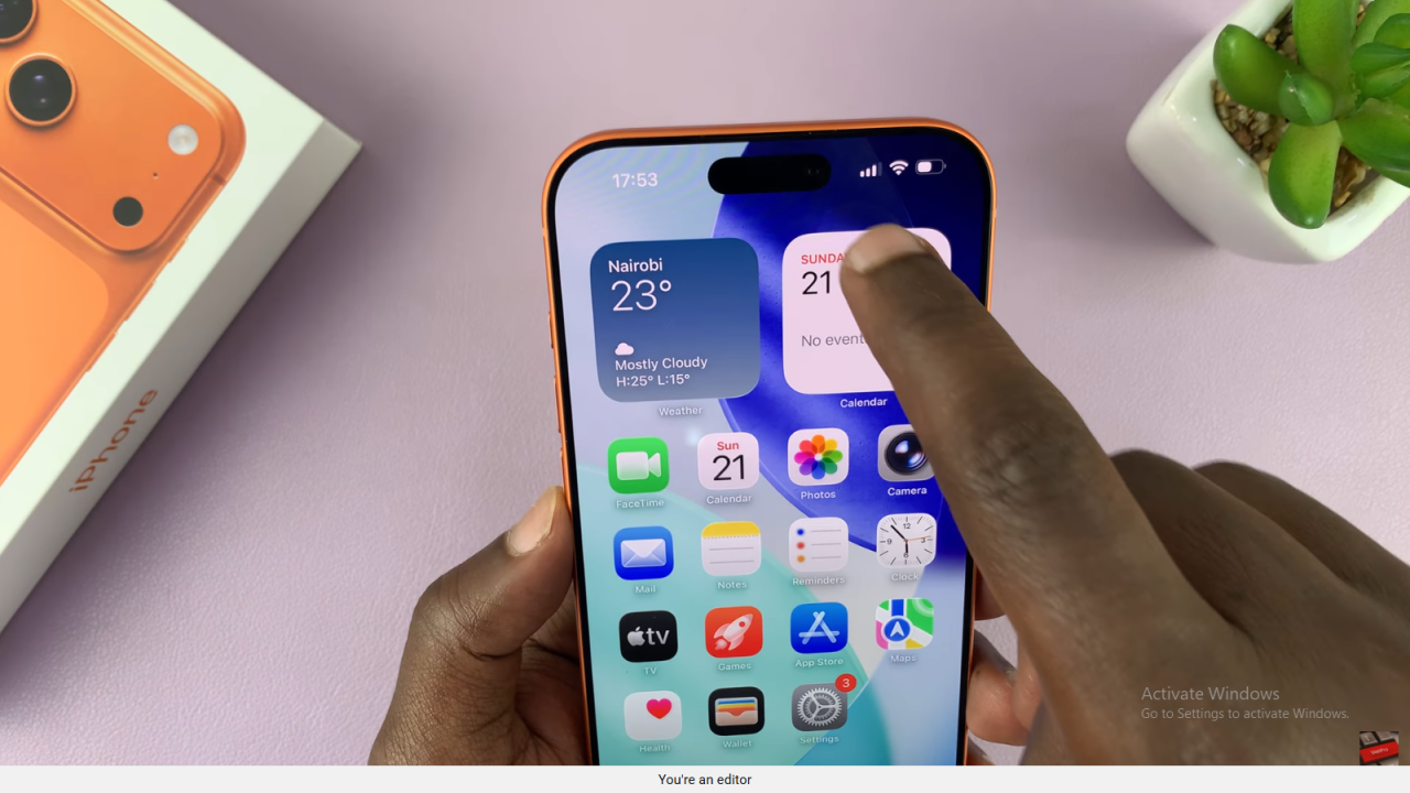Insert SIM Card In iPhone 17 / 17 Pro