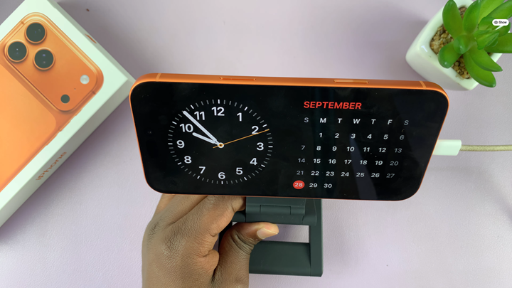 How To Turn On Standby Mode On iPhone 17 & 17 Pro