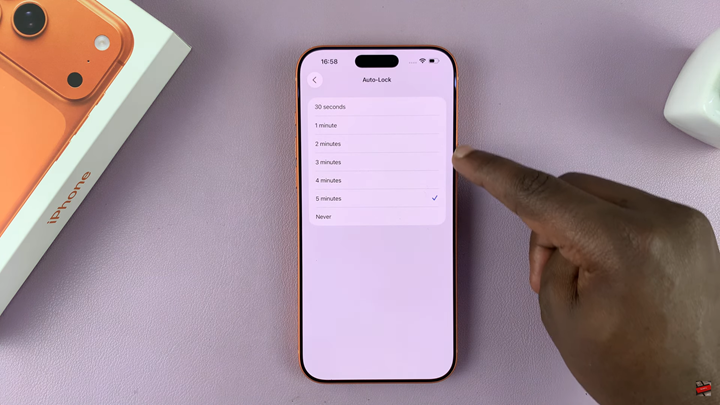 How To Adjust Screen Timeout Period On iPhone 17 & 17 Pro