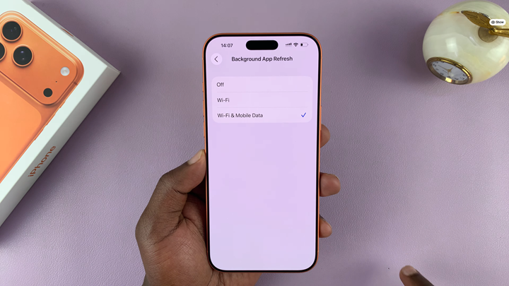 How To Enable / Disable Background App Refresh On iPhone 17 / 17 Pro