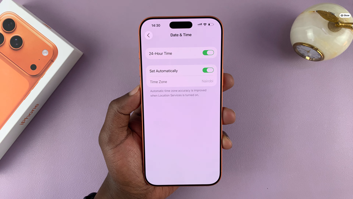 How To Change System Clock Between 24Hr / 12Hr Format On iPhone 17 / 17 Pro