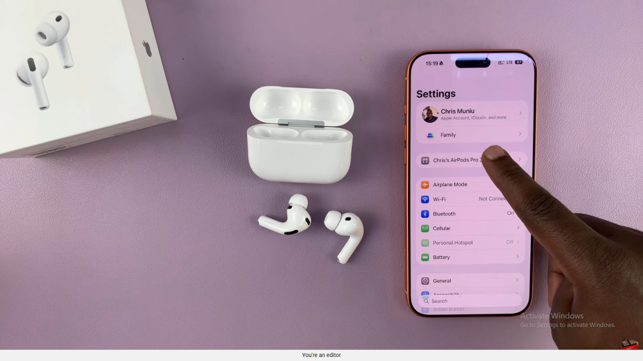 Activate Siri With Gesture On Airpods Pro 3
