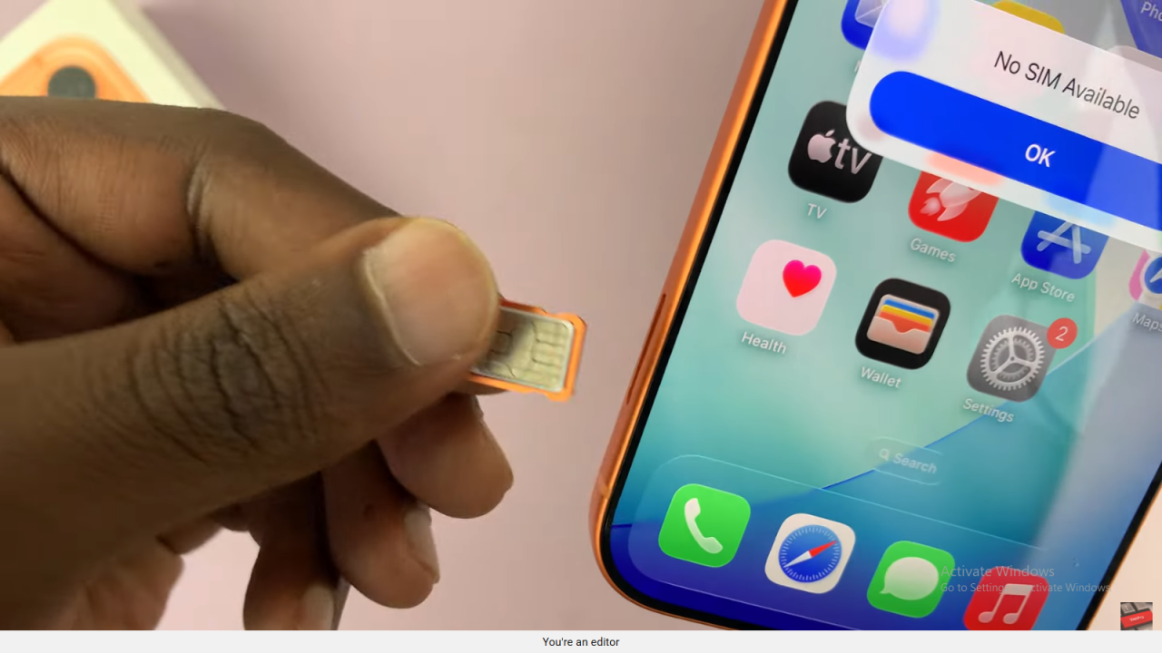 Remove SIM Card From iPhone 17 / 17 Pro