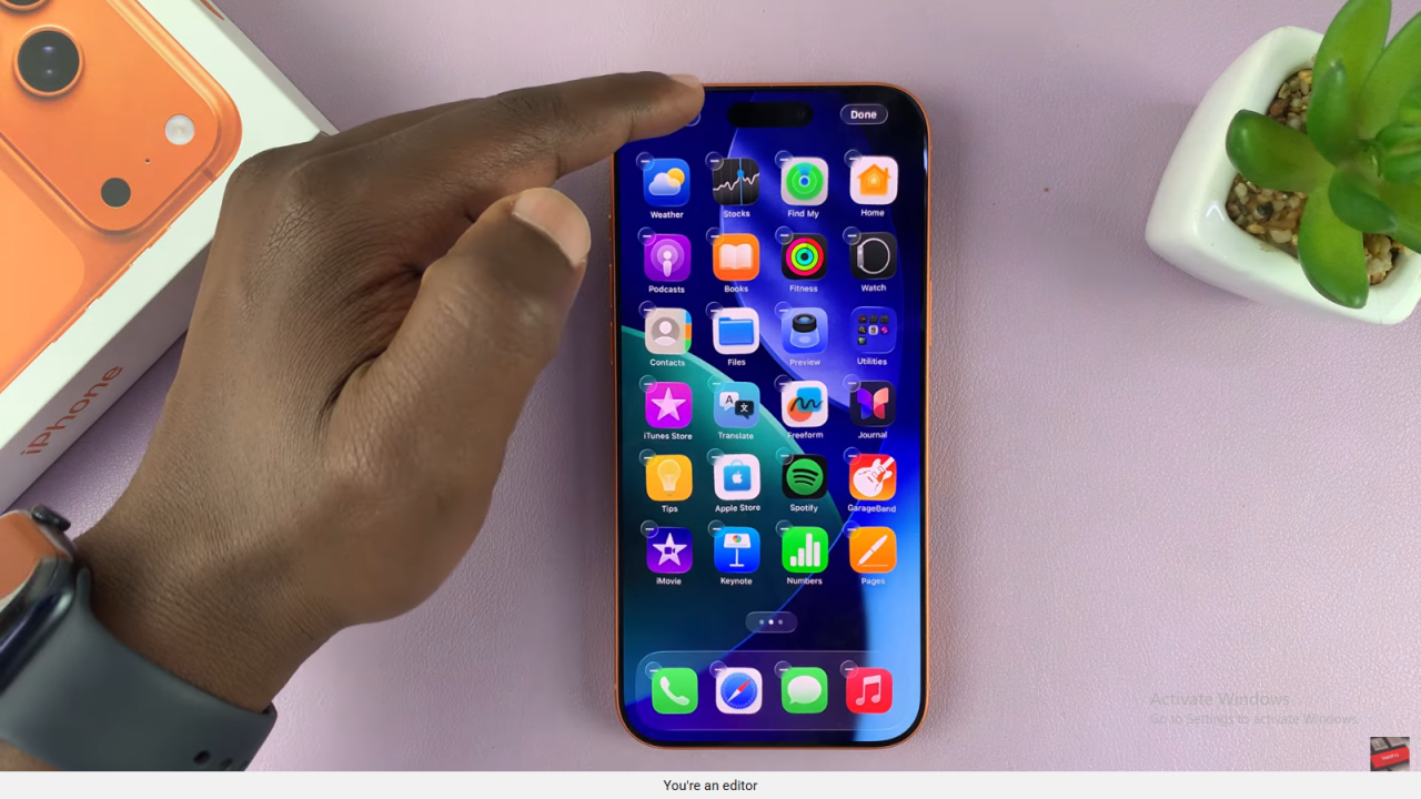 Make ALL Icons Transparent On iPhone 17 / 17 Pro