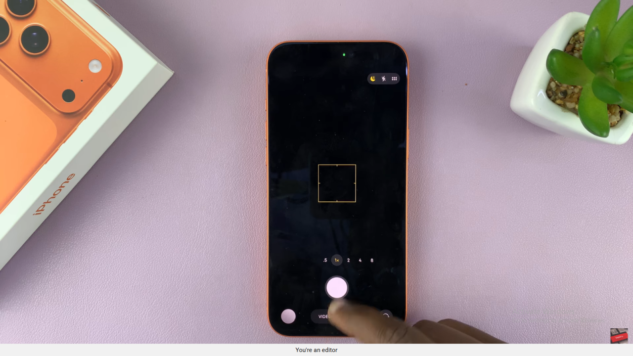 Turn Live Photos ON / OFF On iPhone 17 / 17 Pro