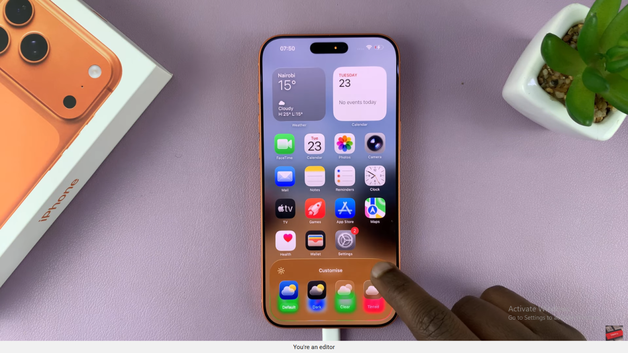 Adjust Icons Size On iPhone 17 / 17 Pro