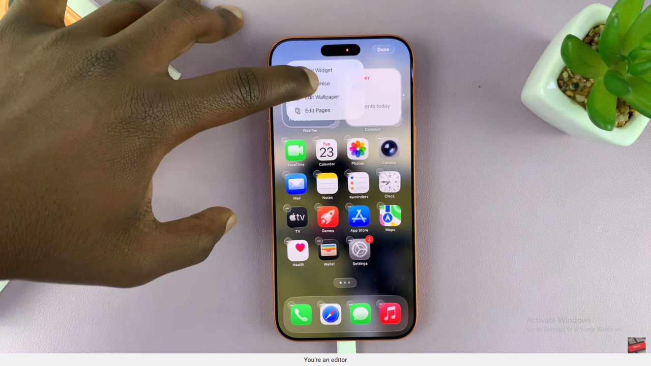 Enable Dark Mode Icons On iPhone 17 / 17 Pro