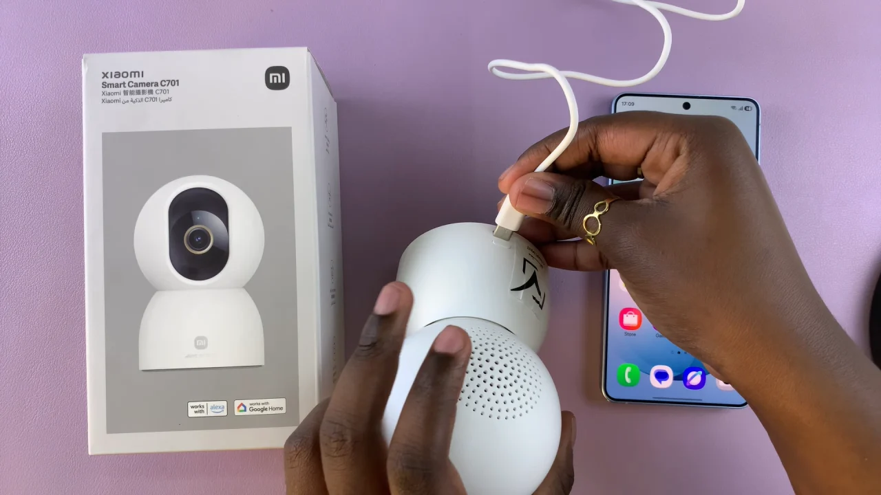 Power On Xiaomi Smart Camera C701