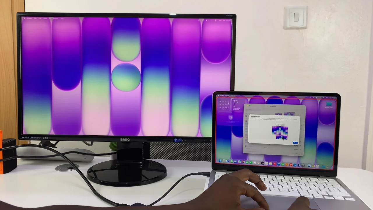 Re-arrange Extended Display On MacBook Neo