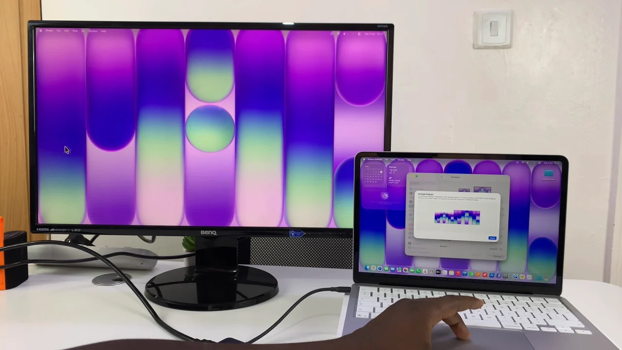 How To Re-arrange Extended Display On MacBook Neo